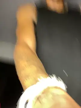 Snapshot of BlueIceCube chatting on 03/20/25, 05:57 BlueIceCube online show from 03/20/25, 05:57