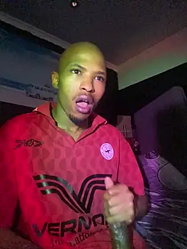 Snapshot of BlueIceCube chatting on 11/01/25, 04:30 BlueIceCube online show from 11/01/25, 04:30