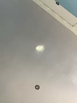 Snapshot of BlueIceCube chatting on 01/15/25, 08:20 BlueIceCube online show from 01/15/25, 08:20