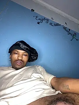 Snapshot of BlueIceCube chatting on 12/22/24, 11:20 BlueIceCube online show from 12/22/24, 11:20