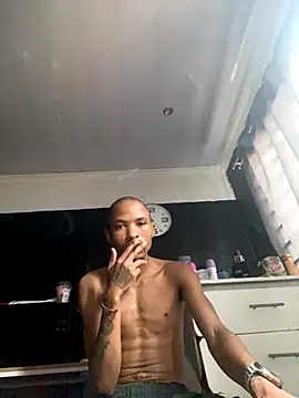 Snapshot of BlueIceCube chatting on 11/14/25, 06:06 BlueIceCube online show from 11/14/25, 06:06