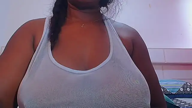 Snapshot of GREATNIPLES chatting on 11/27/25, 01:22 GREATNIPLES online show from 11/27/25, 01:22