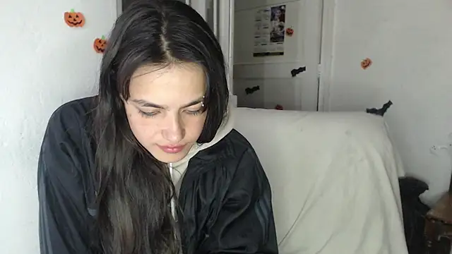 skinny sweet2411 online show from 11/07/25, 08:30