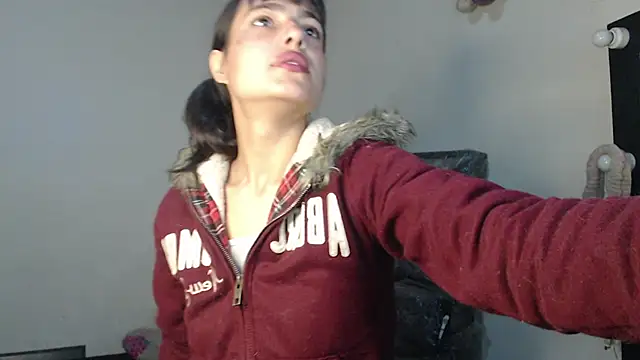 skinny sweet2411 online show from 02/09/26, 12:47