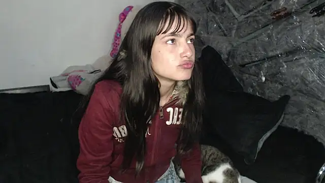 skinny sweet2411 online show from 02/16/26, 08:07