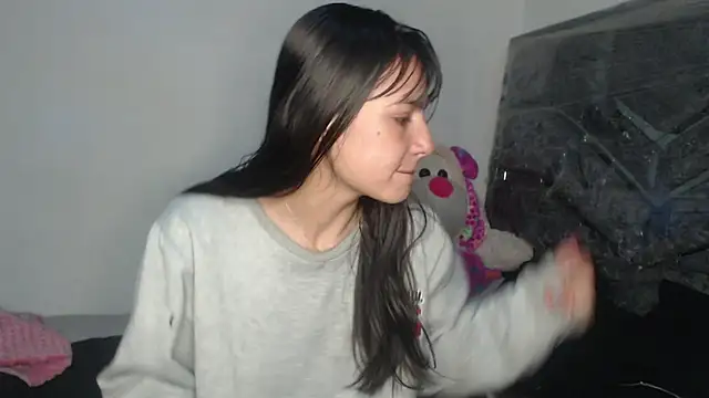 skinny sweet2411 online show from 04/14/26, 09:03