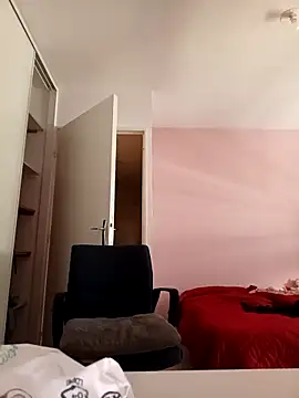 Nell-X online show from 05/13/26, 07:59