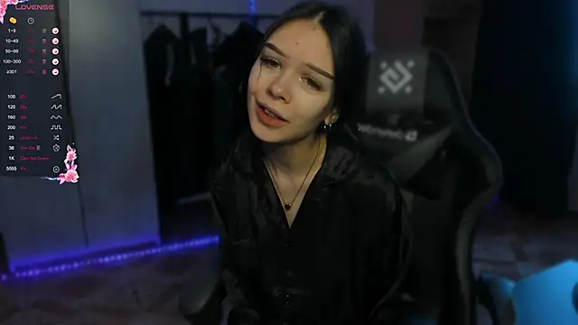 SweetyDeviliya online show from 02/18/26, 04:10