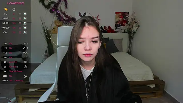 SweetyDeviliya online show from 01/09/26, 01:40