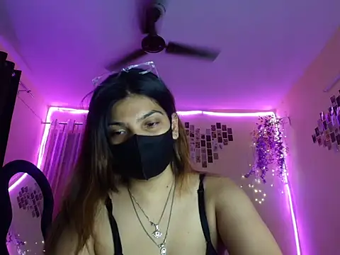 Snapshot of your_pokkie chatting on 10/25/25, 07:14 your pokkie online show from 10/25/25, 07:14