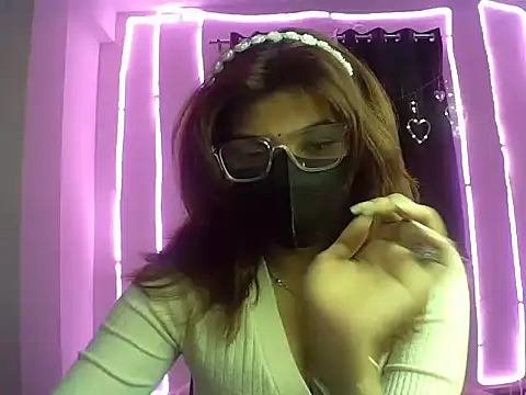 Snapshot of your_pokkie chatting on 01/31/25, 05:53 your pokkie online show from 01/31/25, 05:53