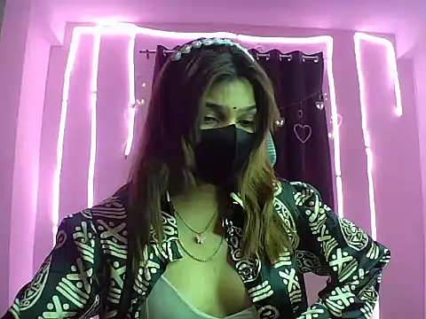 Snapshot of your_pokkie chatting on 02/13/25, 05:44 your pokkie online show from 02/13/25, 05:44