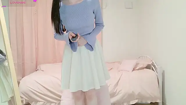 Snapshot of MARIAo0 chatting on 12/19/24, 12:12 MARIAo0 online show from 12/19/24, 12:12