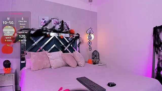 ibella7 online show from 10/29/25, 07:35