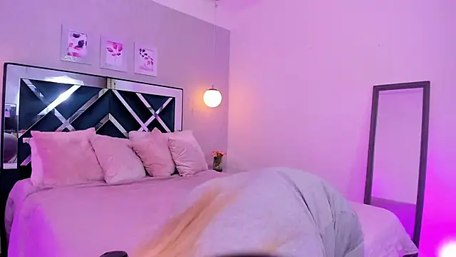 ibella7 online show from 09/29/25, 07:30