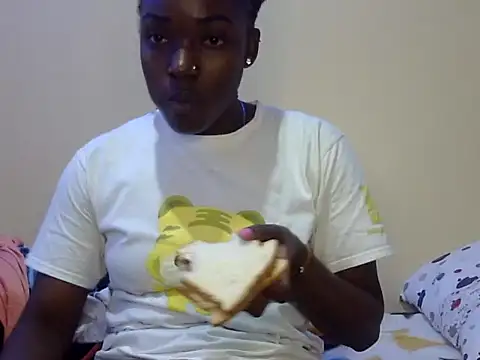 Chichii- online show from 01/17/25, 10:56