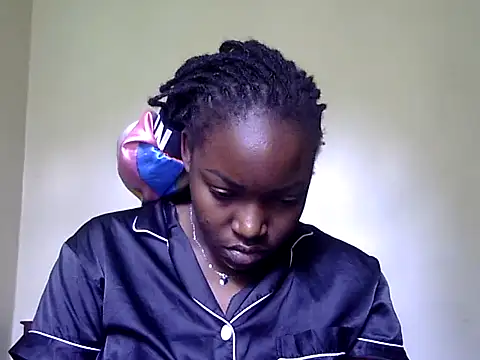 Chichii- online show from 04/15/26, 10:32