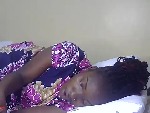 Chichii- online show from 03/18/25, 09:53