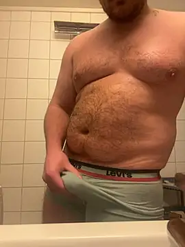 Snapshot of Johny69xo chatting on 12/10/24, 06:17 Johny69xo online show from 12/10/24, 06:17