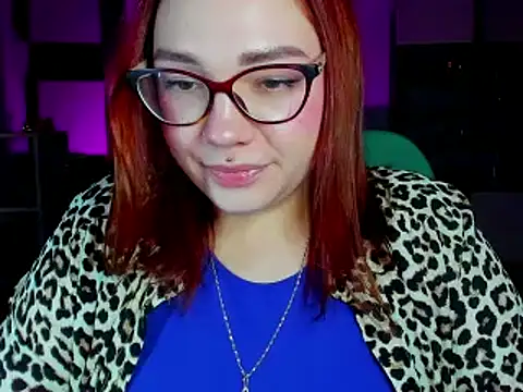 Snapshot of Gotticat chatting on 11/16/25, 10:13 Gotticat online show from 11/16/25, 10:13