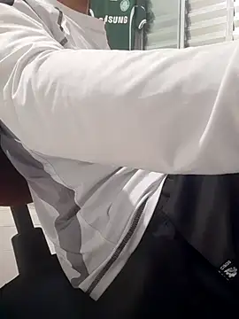 Snapshot of bbehemothh chatting on 01/07/26, 02:27 bbehemothh online show from 01/07/26, 02:27