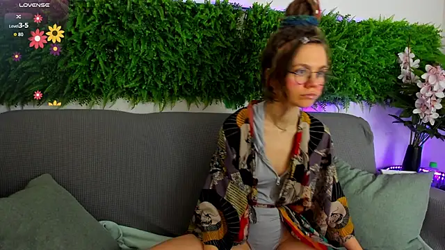 Rin Skylar online show from 10/31/25, 07:16