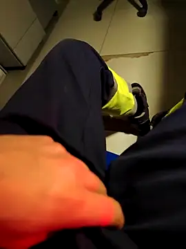 coppiapazza online show from 02/17/25, 01:36