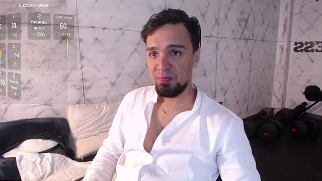 Edward max online show from 11/30/25, 08:31