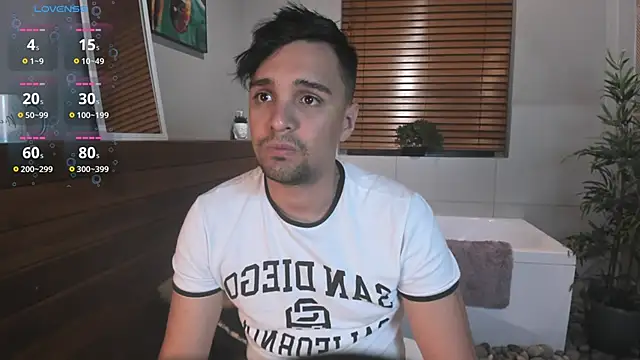 Edward max online show from 10/18/25, 10:23