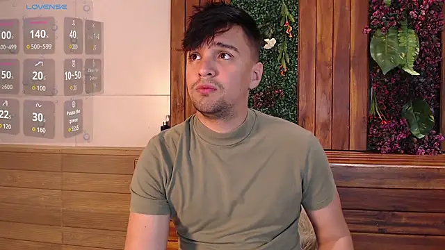 Edward max online show from 10/18/25, 03:41