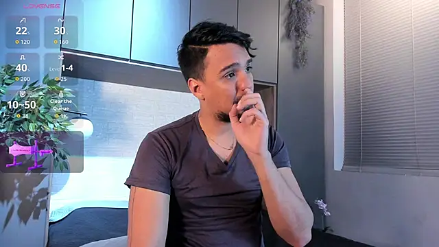 Edward max online show from 11/23/25, 03:27