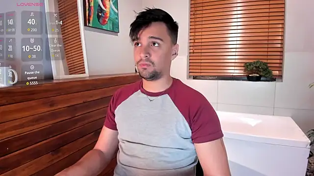 Edward max online show from 10/22/25, 03:50