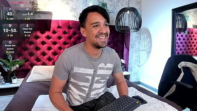 Edward max online show from 10/10/25, 03:40