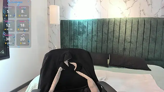 Edward max online show from 10/12/25, 03:52