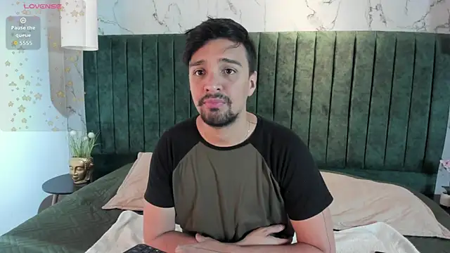 Edward max online show from 01/13/26, 03:32