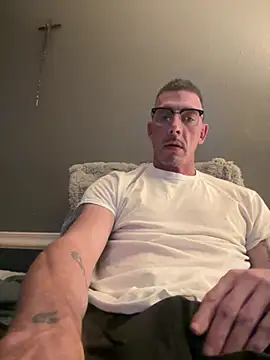 Snapshot of mike_hawks_nice chatting on 02/22/25, 04:51 mike hawks nice online show from 02/22/25, 04:51