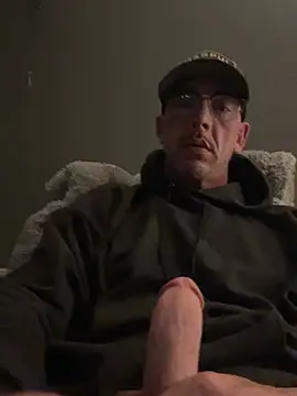 Snapshot of mike_hawks_nice chatting on 03/07/25, 12:04 mike hawks nice online show from 03/07/25, 12:04