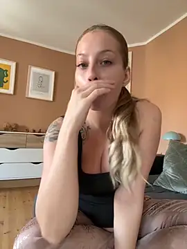 Hr Frk Olsen online show from 09/20/25, 11:37