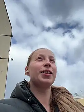 Hr Frk Olsen online show from 03/26/26, 01:31