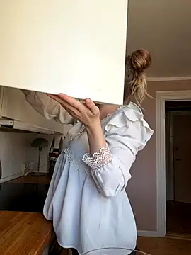 Hr Frk Olsen online show from 10/18/25, 09:55