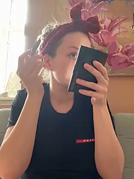 Hr Frk Olsen online show from 10/29/25, 10:58