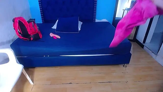 kinky redhead18 online show from 11/04/25, 01:48