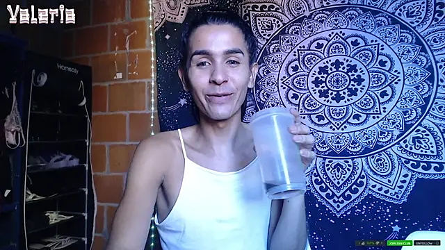 liissa 0 online show from 09/25/25, 10:05