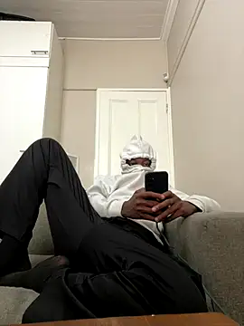 Snapshot of Mischevous_T69 chatting on 09/29/25, 11:16 Mischevous T69 online show from 09/29/25, 11:16