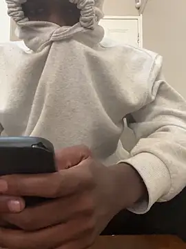 Snapshot of Mischevous_T69 chatting on 10/03/25, 08:16 Mischevous T69 online show from 10/03/25, 08:16