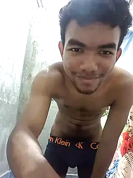 Reynold2608 online show from 12/27/24, 04:54