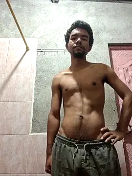 Reynold2608 online show from 02/01/26, 04:00