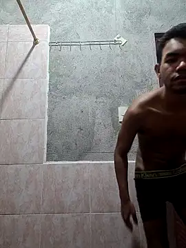 Reynold2608 online show from 12/16/25, 10:47