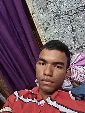 Reynold2608 online show from 11/19/25, 03:45