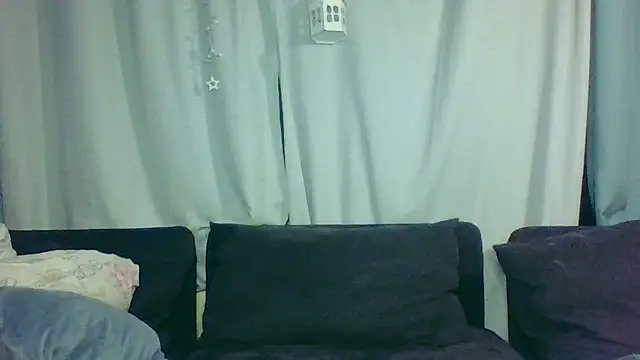 Snapshot of DevilsAngel13 chatting on 10/05/25, 06:42 DevilsAngel13 online show from 10/05/25, 06:42
